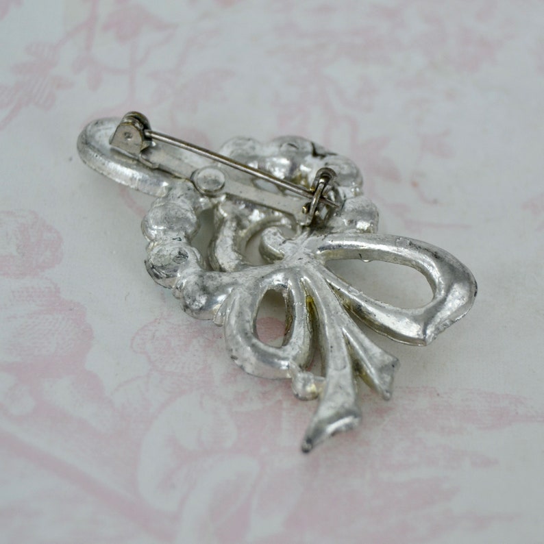 Vintage Bow Brooch with Clear and Blue Rhinestones Mades of Pot Metal image 8