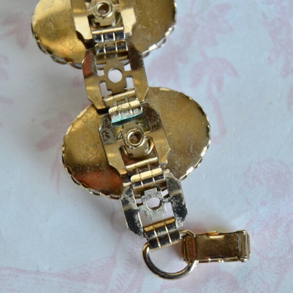 Vintage Bracelet Made of Gold Tone Metal with Gla… - image 9