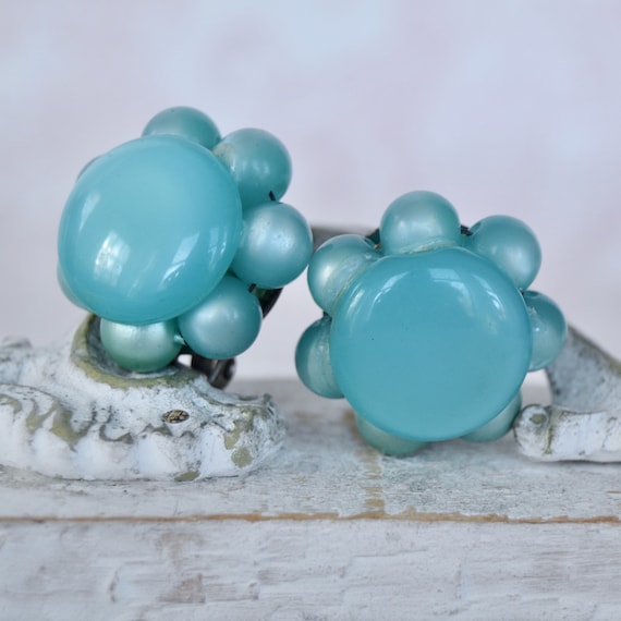 Vintage Clip-On Flower Earrings with Blue Plastic… - image 2