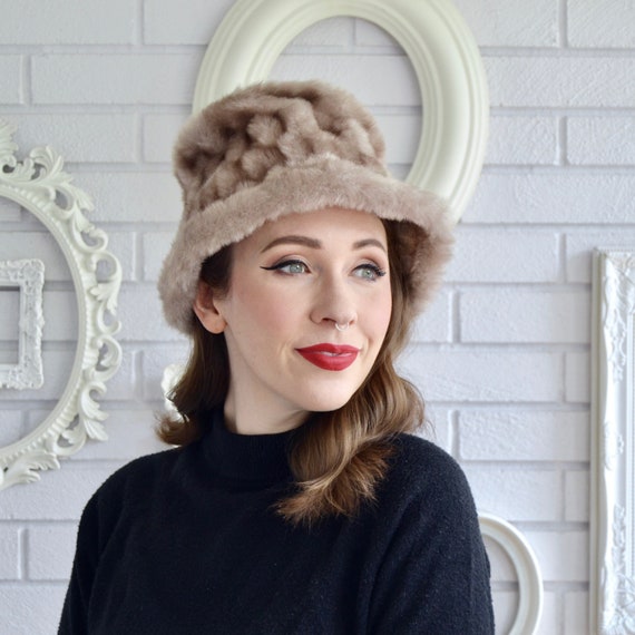 Vintage Faux Fur Hat With Fuzzy Fabric Union-made - Etsy display picture 2