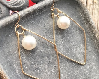Gold Pearl Hoop Earrings, Geometric Gold Wire Earrings, Modern Pearl Drop Earrings