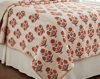 Courtepointe kantha imprimée main : couvre-lit floral en coton indien