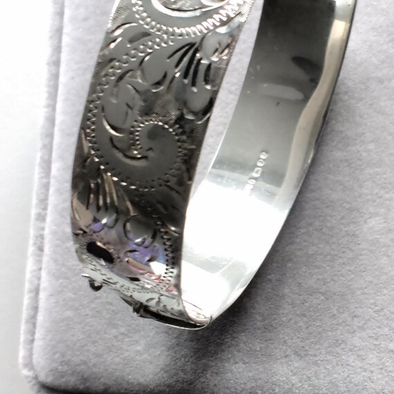 Vintage solid hallmarked silver bangle - image 3