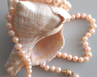 Collar de perlas de agua dulce de una sola hilera, largo 19"