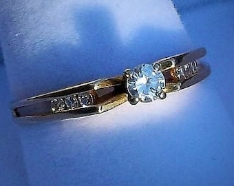 Solid 18K Yellow Gold Diamond Ring size 6 1/2