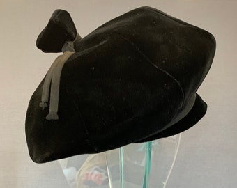 1960s Vintage Black Velvet Ladies Hat Beret Tam Cap