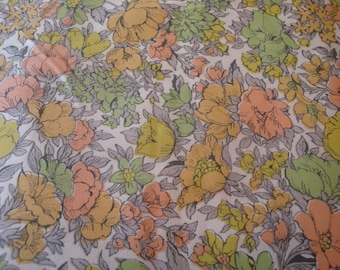 4.5 yds Vintage 1960s Floral Cotton Print Fabric like The Villager Liberty of London
