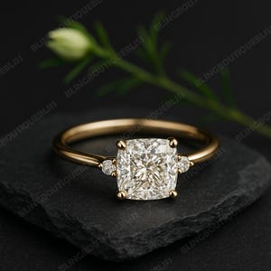 18K Solid Gold Solitaire Cushion Cut Moissanite Engagement Ring, Vintage Diamond Cluster Wedding Proposal Ring, Anniversary Gift for Wife