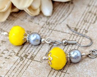 Sterling Silver Pearl Earrings, Yellow Gray Earrings Dangle, Hypoallergenic, Jr Bridesmaids Jewelry Gift for Niece, Petite Drop Earrings