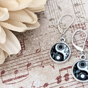 Sterling Silver Yin Yang Earrings, Sunflower Earrings Black and White, Daisy Jewelry Sustainable Earrings, Botanical Earrings Plant Mom Gift image 6