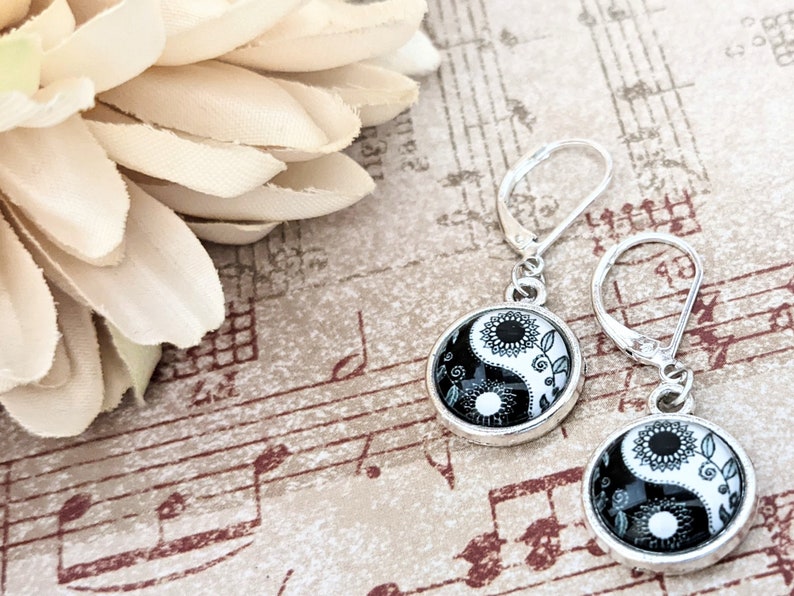 Sterling Silver Yin Yang Earrings, Sunflower Earrings Black and White, Daisy Jewelry Sustainable Earrings, Botanical Earrings Plant Mom Gift image 7