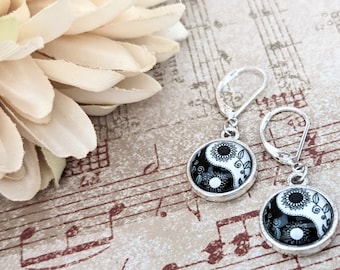 Sterling Silver Yin Yang Earrings, Sunflower Earrings Black and White, Daisy Jewelry Sustainable Earrings, Botanical Earrings Plant Mom Gift