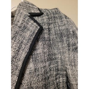 Kurtka damska Anthropologie Cartonnier w kolorze czarno-białym z tweedu, rozmiar 2 zdjęcie 6