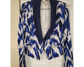 Eva Mendes New York & Co Blue White Abstract Shawl Collar Cropped Blazer Size M