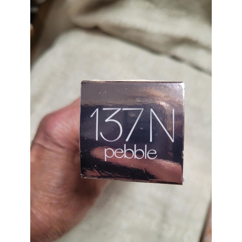 Ciate London Extraordinary Foundation 137N Pebble Radiant Hydrating 1.69oz NEW image 2