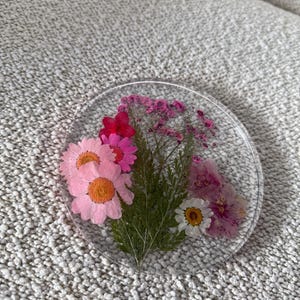 Pressed Flower Resin Coaster: Handmade Botanical Drink Coaster