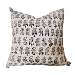 20x20 Hand Block Print Pillow Cover // Indian Pillow // Off White Black Flower Pillow // Modern Pillow // Farmhouse Decor / Accent Pillow