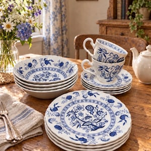 (657箱14)アンティークな青と白の花柄和食器 Antique Blue and White Dishes - Etsy