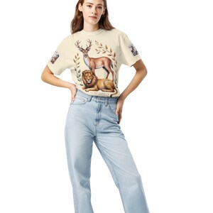 Camiseta gráfica Animal Spirit: Diseño de tótem bohemio - Camiseta unisex de algodón