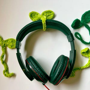 Crochet Sprout Bookmark: Plant Lover Gift, Cottagecore Decor