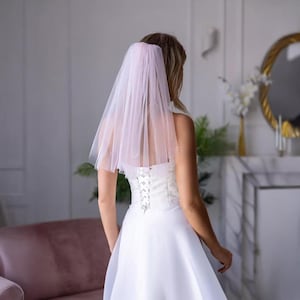 Short Wedding Veil, Blush Wedding Veil, Pale Pink Bridal Veil, Veil With Comb, Single Layer Wedding Veil, Shoulder Length Veil, Ivory Veil