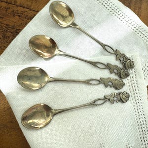 Set of 4 Vintage Silver-Tone Floral Spoons – 1950s–1970s Decorative Coffee/Dessert Spoons, Scandinavian Mid-Century Style