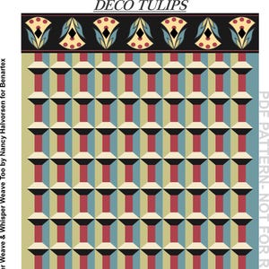 Può includere: Modello di quilt Deco Tulips con un design geometrico nei colori rosso, blu e beige. La trapunta misura 160 cm x 236 cm. I bordi superiore e inferiore hanno uno sfondo nero con motivi floreali stilizzati. Il modello è di Nestlings.