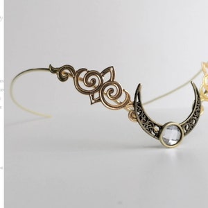 gold crescent moon elven tiara made of brass, golden elven tiara, wedding jewelry