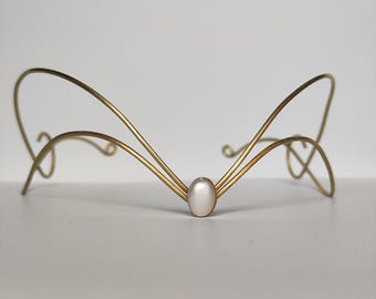 Tiara elfica dorata in ottone. Cerchietto da sposa.