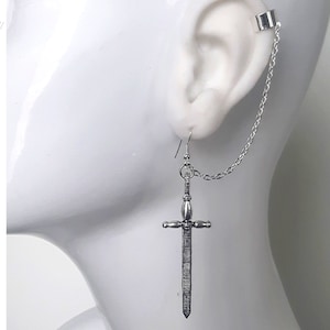 oormanchet, zwaardoorbel, gothic-oormanchet, statement-sieraden, statement-sieraden, zwaard-earcuff, gothic earcuff