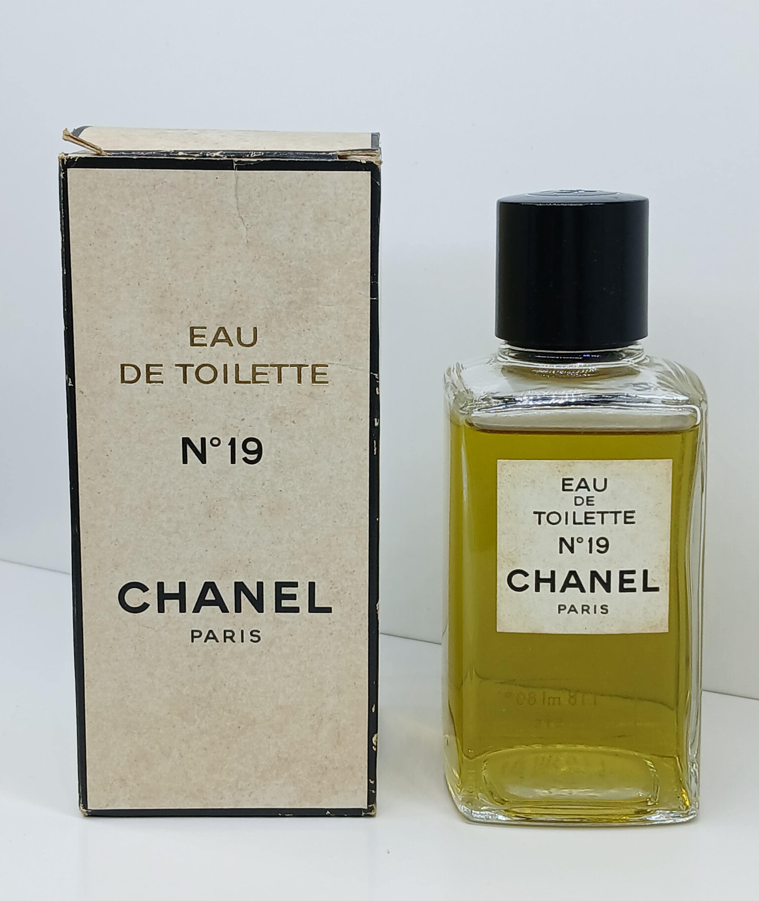 Chanel no 19 vintage - Etsy 日本