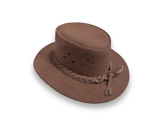 Vintage HENSCHEL FAUX SUEDE WESTERN THEMED HAT