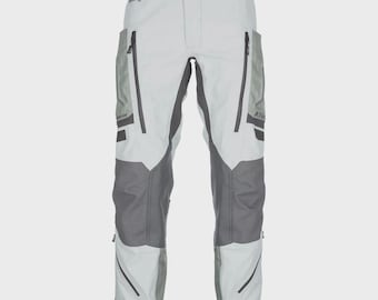 Pantalones de moto Klim Badlands Pro blancos y grises para aventura – Equipamiento para viajes en cualquier clima