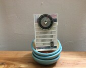 Vintage 1960s Zenith Royal 50 Transistor Radio Made in USA Works great Mid Century Music