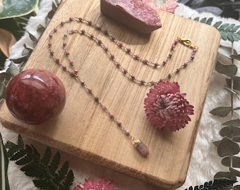 Handmade Strawberry Quartz Lariat Necklace | Gold Y Chain, Boho Gemstone Jewelry