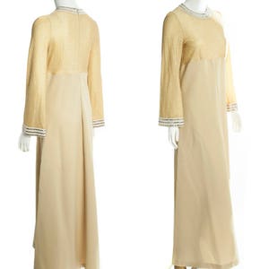 Vintage Maxi Kleid in Gold -- Retro bodenlanges Kleid -- 60er / 70er Jahre Boho Kleid -- funkelndes Disco Kleid -- Größe small / medium / large