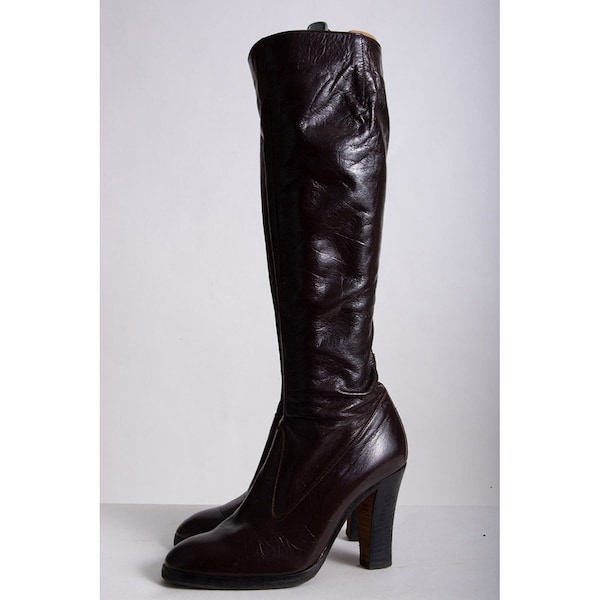 Vintage 1970s knee high leather boots / Stacked heel butter soft leather 6