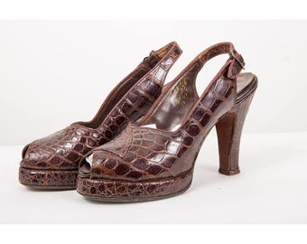 1940s platform pumps / Vintage alligator leather peep toe slingbacks / Palizzio / Mandels Fascinating Slippers 5