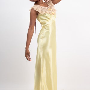 Vintage bias cut satin lace slip dress / 1940s butter yellow nightgown / S image 2