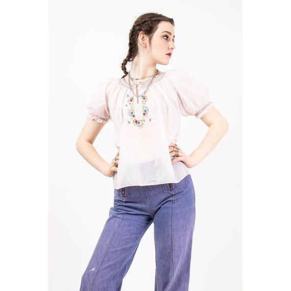 Vintage embroidered peasant blouse / 1940s style s