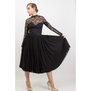 Vintage Suzy PERETTE / 1950s black lace sheer illusion cocktail dress S image 2