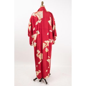 Vintage Japanese mid century print silk kimono / 1950s deep red crepe robe image 4