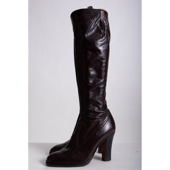 Vintage 1970s knee high leather boots / Stacked h… - image 1