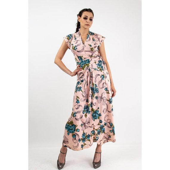1940s dress / Vintage floral print rayon jersey p… - image 3