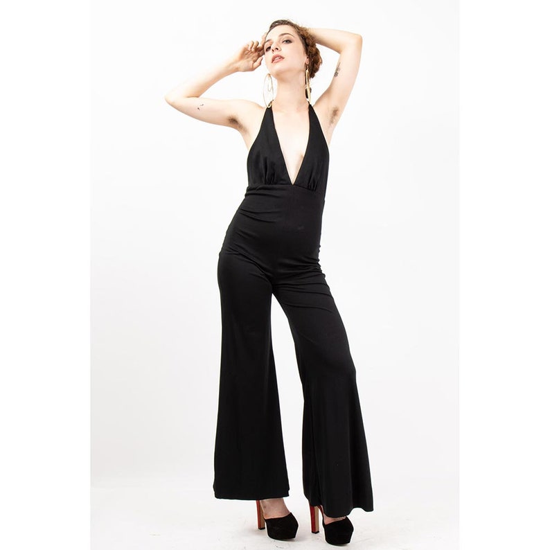 Vintage bell bottom jumpsuit / 1970s plunging neckline halter top S image 7