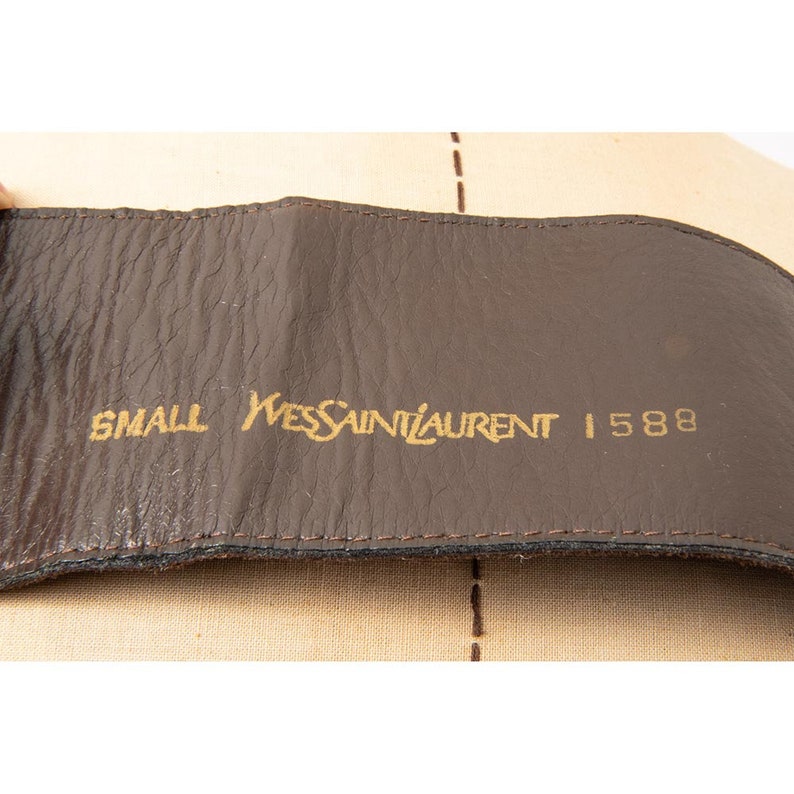 Vintage 1970s Yves Saint Laurent wide suede butterfly belt / XS image 9