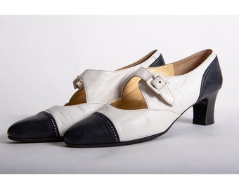 Vintage Charles Jourdan Paris leather spectator style shoes / 1980s does 1920s heeled oxfords / 6
