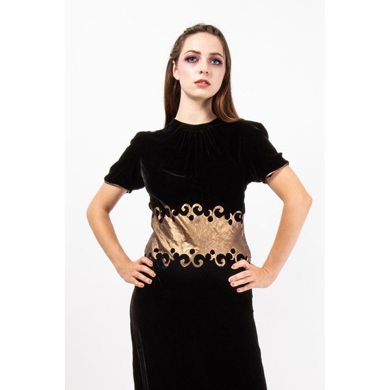 1930s dress / Vintage black silk velvet and bias … - image 5