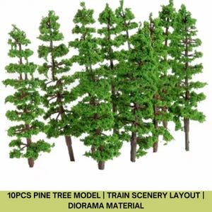 Puede incluir: Un conjunto de diez modelos de pinos en miniatura. Los árboles tienen follaje verde y troncos marrones. El texto en la parte inferior dice "10PCS PINE TREE MODEL | TRAIN SCENERY LAYOUT | DIORAMA MATERIAL". Adecuado para maquetas de trenes y dioramas.