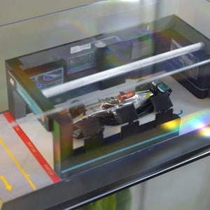 Mercedes AMG F1 Garage Display | 2022 F1 car 1:43 | Lewis Hamilton 44